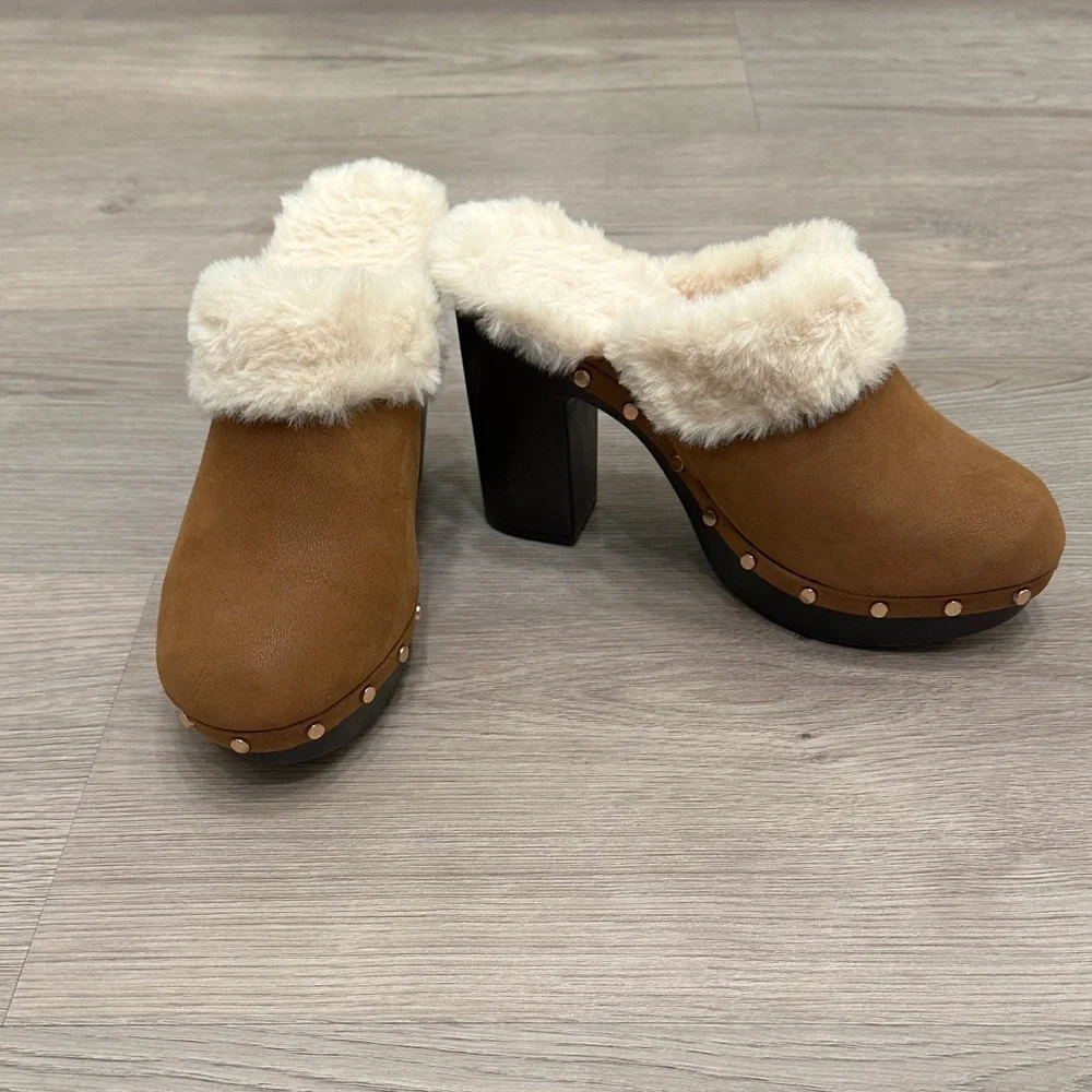 NWOT BAMBOO Faux Fur Lined Heel Mules Cognac - Picture 1 of 6